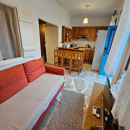 Cozy Traditional 1 Bedroom Village بيت للعطل أومودوس